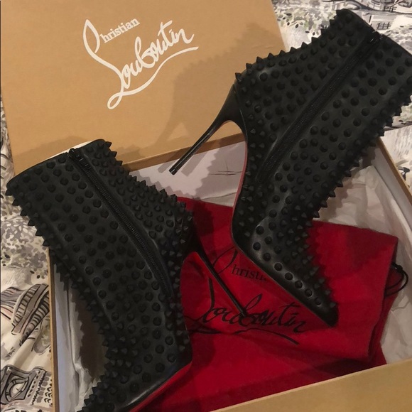 Christian Louboutin Shoes - *Christian Louboutin* Auth black studs ankle heels